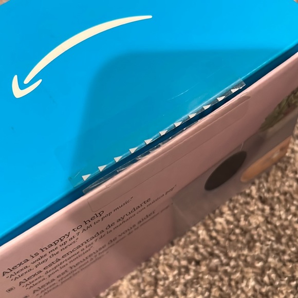 Amazon Alexa Echo Dot - Picture 3 of 4